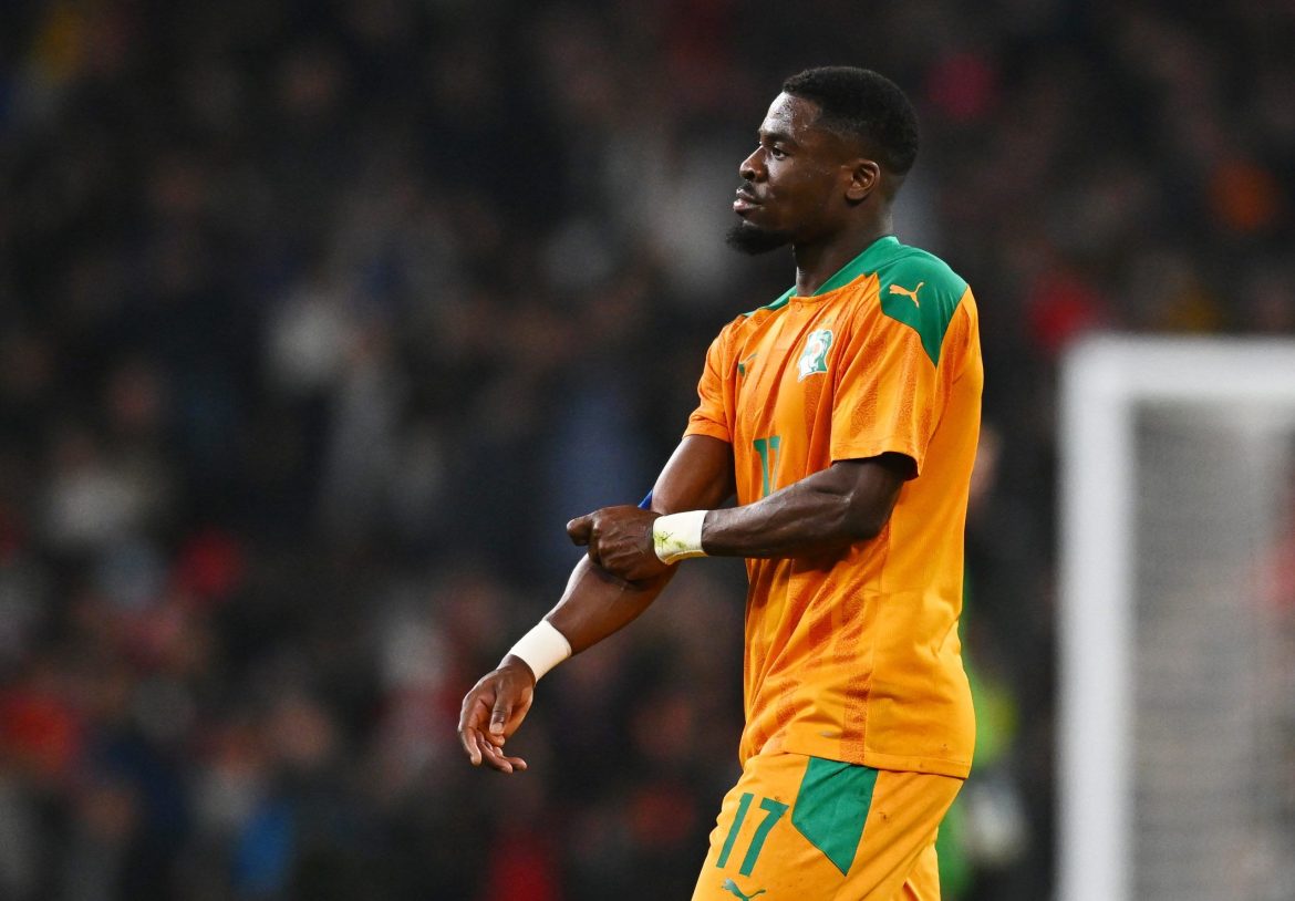 Nottingham Forest agree Serge Aurier deal
