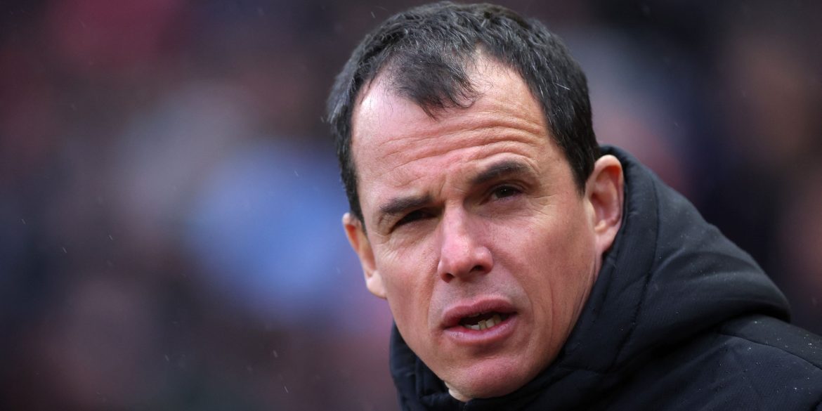 Sunderland's "remarkable" promotion hero now on borrowed time under Le Bris