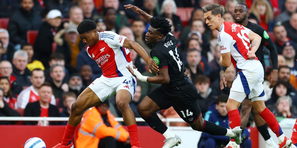 Top 2% for dribbling: Chelsea race to sign £87m forward from bitter rivals